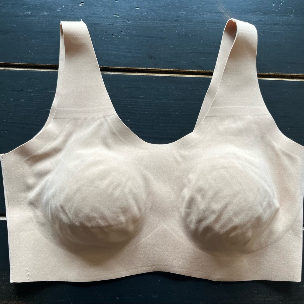 KNIX Luxelift Pullover Bra Wireless 
Warm Sand Colour Seamless Women's size XS